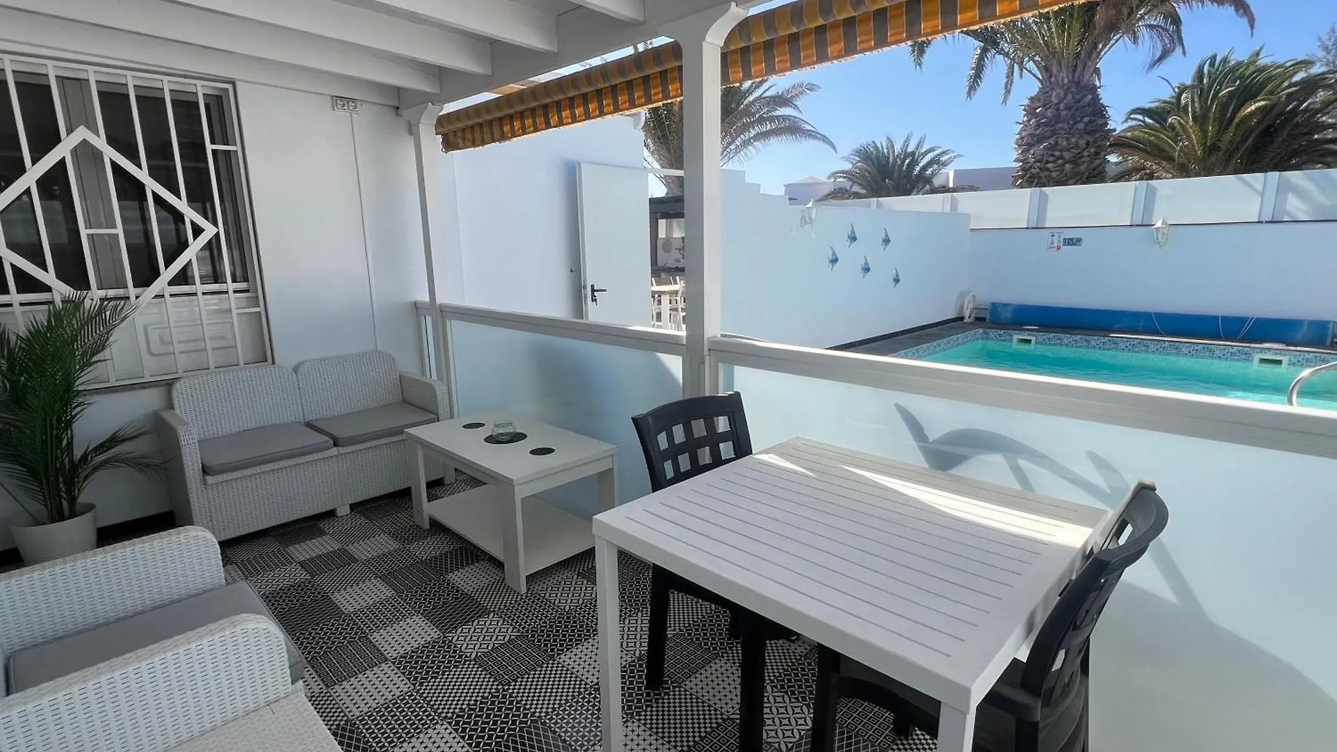 Casa Swn-Y-Mor, Two Bedroom Apartment With Private Pool Costa Teguise